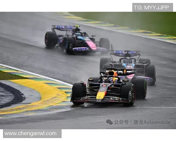 F1赛季技术革新对赛车速度提升的影响与贡献分析 F1赛季技术革新对赛车速度提升的影响与贡献分析